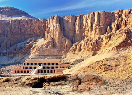 ЛУКСОР НА САМОЛЕТЕ