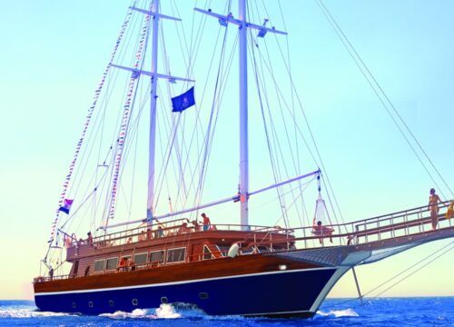 Пиратская яхта в Оранжевую бухту (Orange bay)